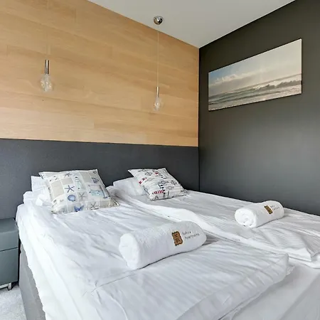 Royal Baltic - Bursztynowa Premium شقة